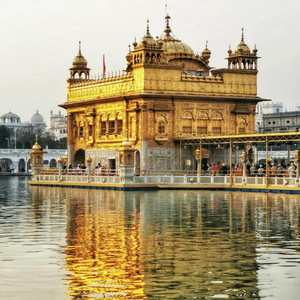 Amritsar - Kashmir tour 7 Night and 8 Days