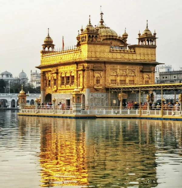 Amritsar - Kashmir tour 7 Night and 8 Days